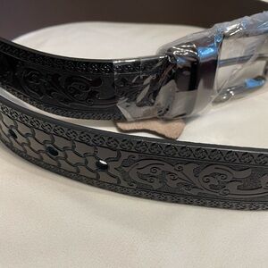 Elegant Leather Embossed Men's Belt 42”